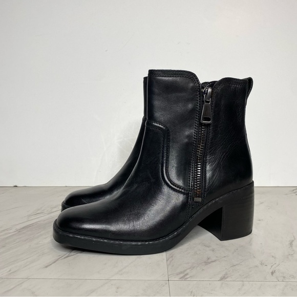 New! Naturalizer Emmy Black Leather Square Toe Bootie 8M - Picture 15 of 15